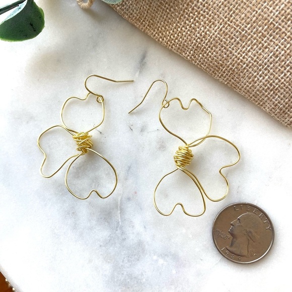Handmade Gold Wire Floral Earrings - Picture 3 of 4